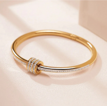 Carregar imagem no visualizador da galeria, Pulseira Diana - Aço Inoxidável Cravejada com Zircônia